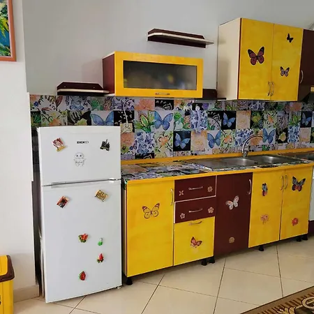Apartament Le Bonheur En Albanie *